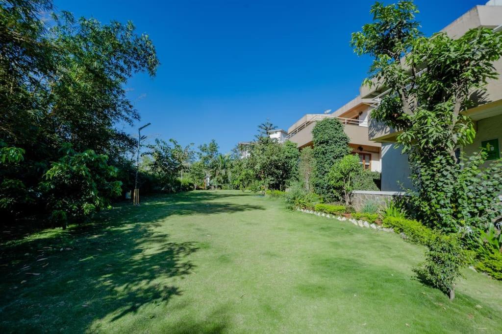 Par-X Mist View 9A Garden Villa 3Bhk 로나발라 외부 사진